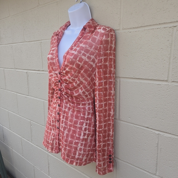 Free People- Sheer- 3/4 Button Front- Long Sleeve- Blouse- Red/Tan- Size Medium - Picture 4 of 16